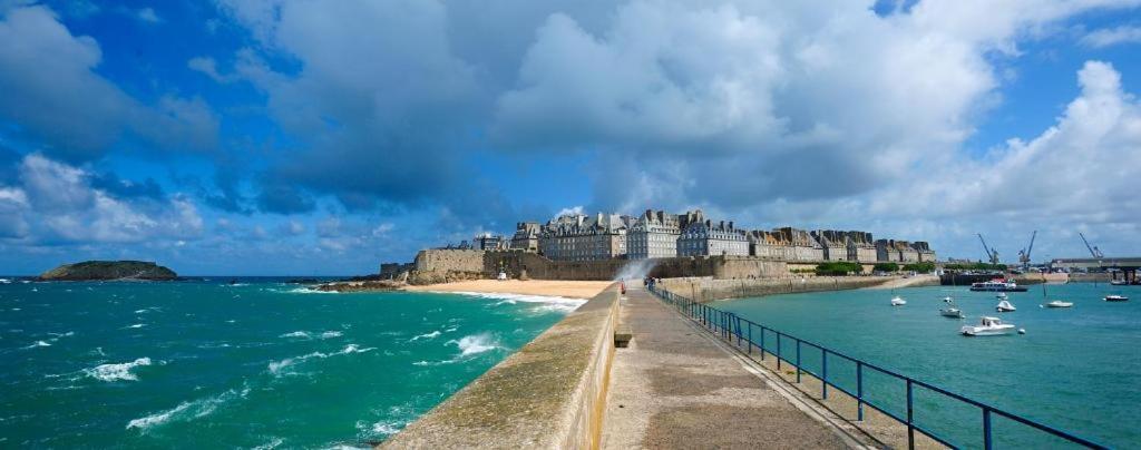 Le Bigorneau , Beach At 20M And Free Private Carpark Saint-Malo Exterior foto